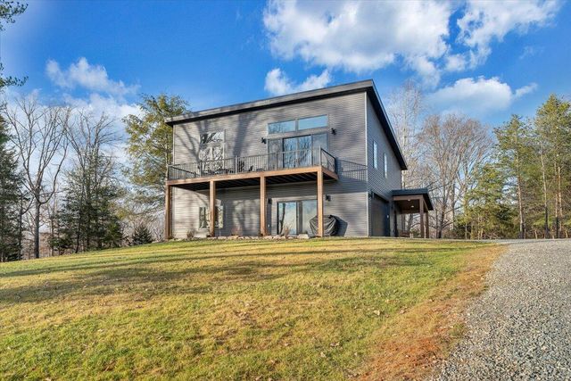 5 Reserve RD, Moneta, VA 24121