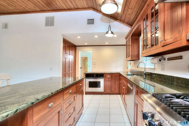 10 Woodcock Lane, Westport, CT 06880