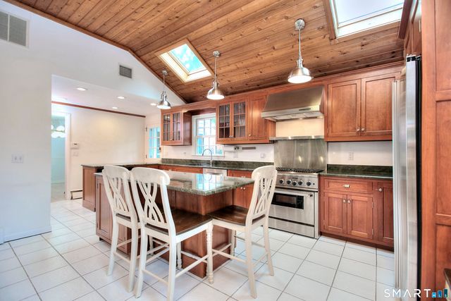 10 Woodcock Lane, Westport, CT 06880