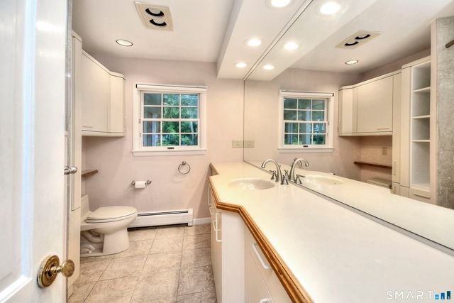 10 Woodcock Lane, Westport, CT 06880