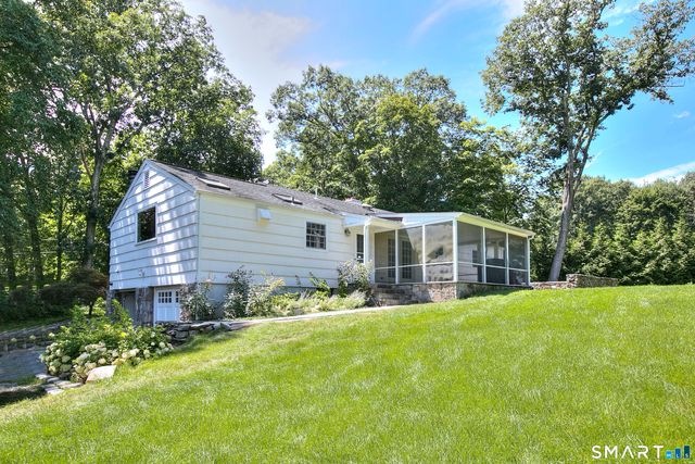 10 Woodcock Lane, Westport, CT 06880