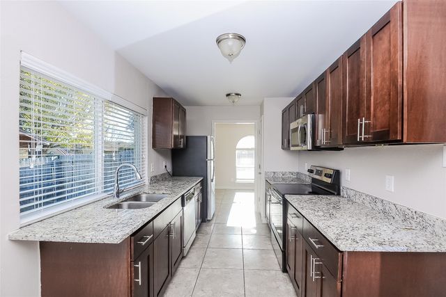 7235 Long Canyon Trail, Dallas, TX 75249