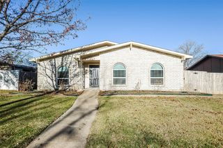 7235 Long Canyon Trail, Dallas, TX 75249