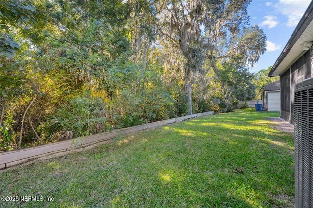 536 SUMMER BREEZE Drive N, Jacksonville, FL 32218