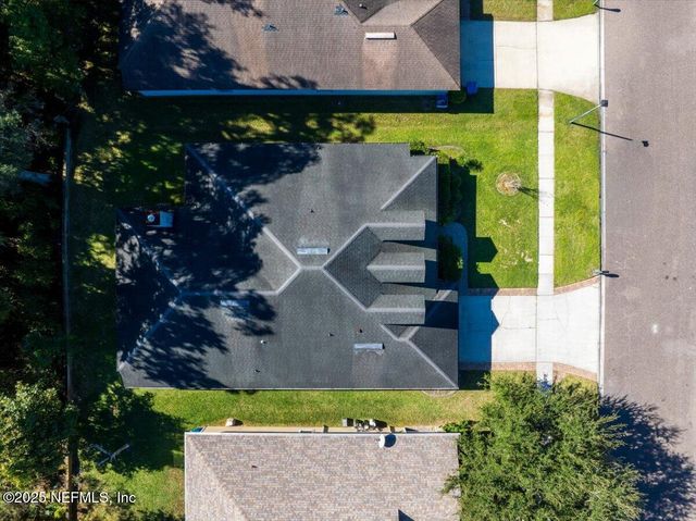 536 SUMMER BREEZE Drive N, Jacksonville, FL 32218