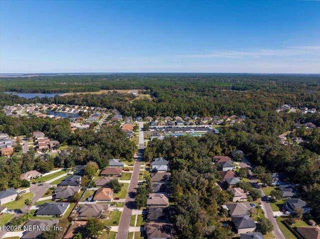 536 SUMMER BREEZE Drive N, Jacksonville, FL 32218