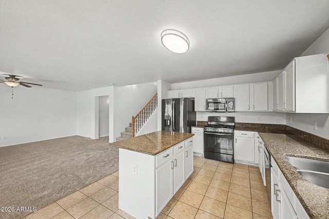 4162 E ARAGONITE Lane, San Tan Valley, AZ 85143