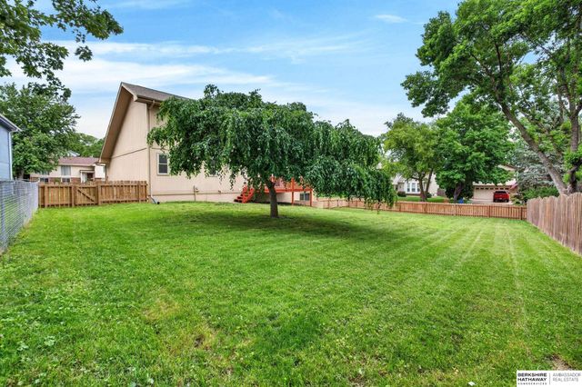 13201 S 28th Street, Bellevue, NE 68123