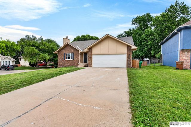 13201 S 28th Street, Bellevue, NE 68123