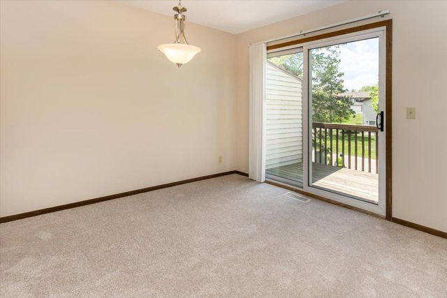 10350 Balsam Lane, Eden Prairie, MN 55347