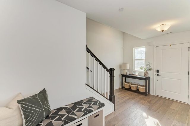 1030 BOGART Street, Des Plaines, IL 60018