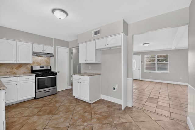 917 Miranda Drive, Mesquite, TX 75149