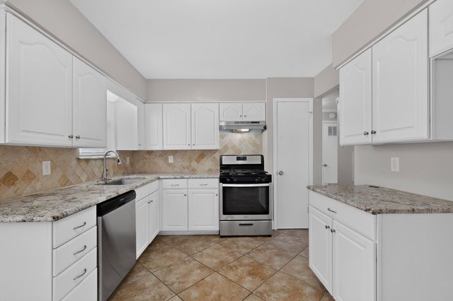 917 Miranda Drive, Mesquite, TX 75149