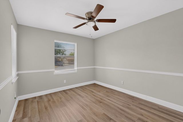 917 Miranda Drive, Mesquite, TX 75149