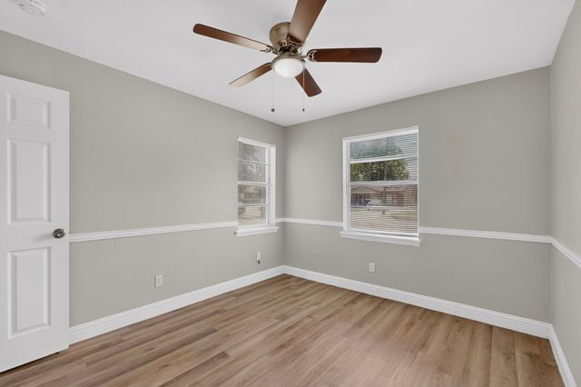 917 Miranda Drive, Mesquite, TX 75149