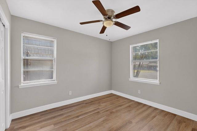 917 Miranda Drive, Mesquite, TX 75149