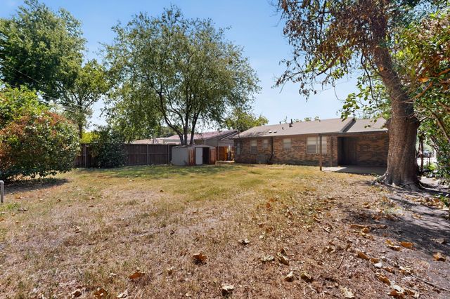 917 Miranda Drive, Mesquite, TX 75149