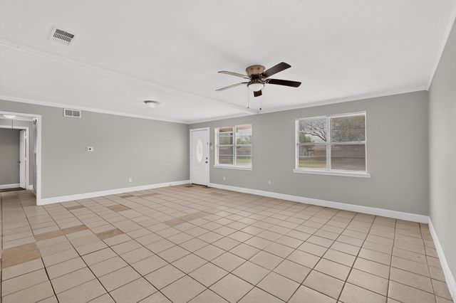 917 Miranda Drive, Mesquite, TX 75149