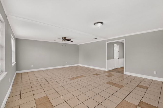 917 Miranda Drive, Mesquite, TX 75149