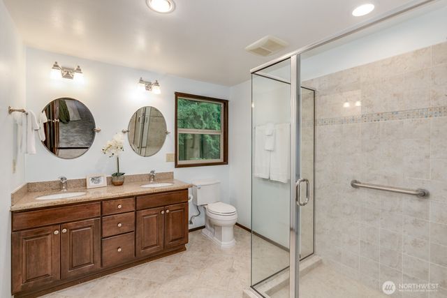 13715 51st Avenue W, Edmonds, WA 98026