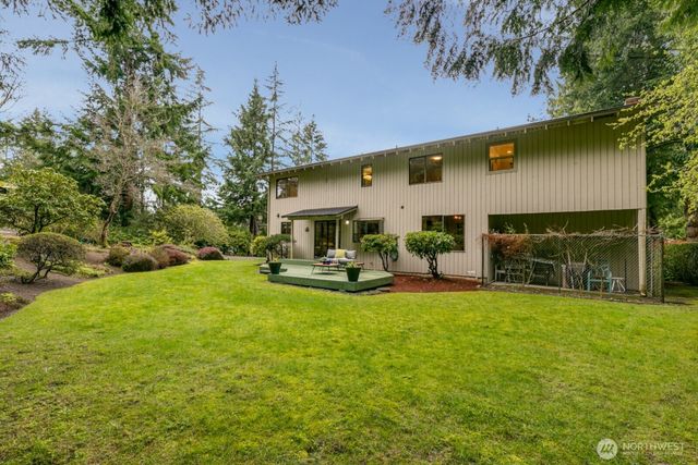 13715 51st Avenue W, Edmonds, WA 98026