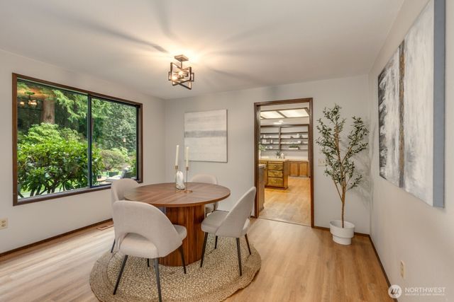 13715 51st Avenue W, Edmonds, WA 98026