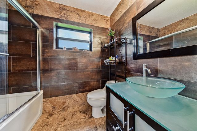 4413 NW 22nd Road 404, Coconut Creek, FL 33066