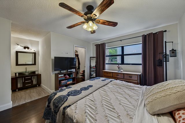 4413 NW 22nd Road 404, Coconut Creek, FL 33066