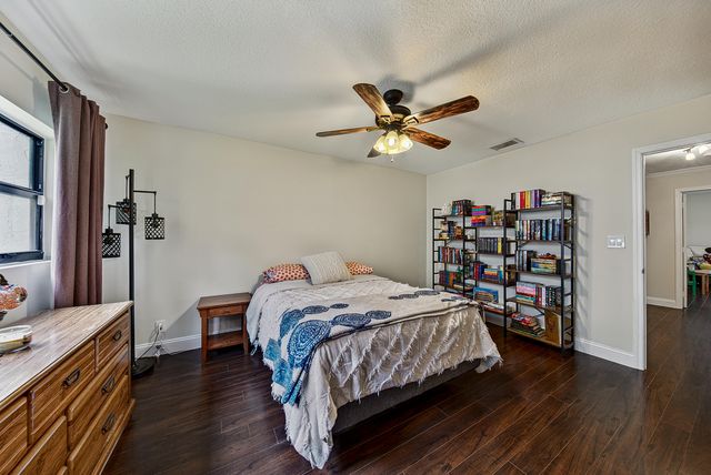 4413 NW 22nd Road 404, Coconut Creek, FL 33066