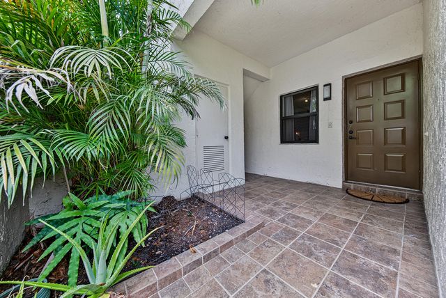 4413 NW 22nd Road 404, Coconut Creek, FL 33066