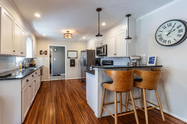 124 Walton Drive, Appomattox, VA 24522