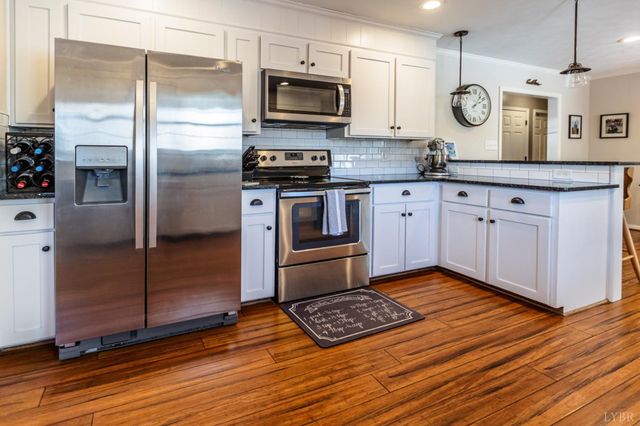 124 Walton Drive, Appomattox, VA 24522