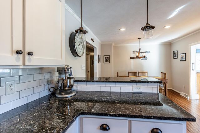 124 Walton Drive, Appomattox, VA 24522