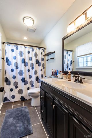 124 Walton Drive, Appomattox, VA 24522