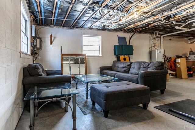 124 Walton Drive, Appomattox, VA 24522