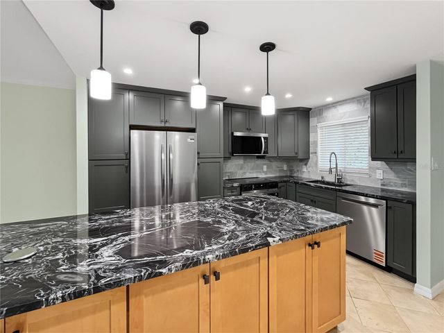 6470 HOLLYWOOD BOULEVARD 104, Sarasota, FL 34231