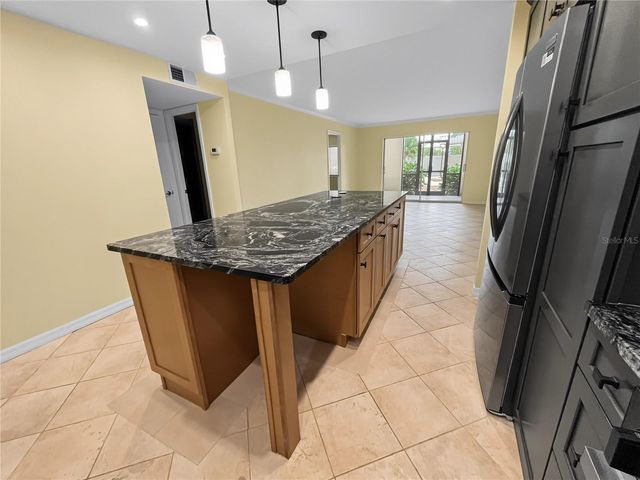 6470 HOLLYWOOD BOULEVARD 104, Sarasota, FL 34231