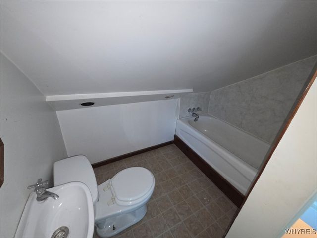 2535 Ridge Road, Lewiston, NY 14131