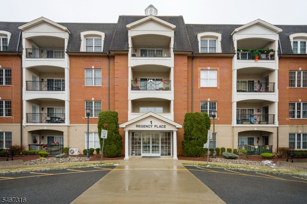 319 Regency Pl 319, Woodbridge Twp., NJ 07095 — exterior