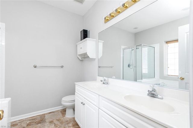 114 Lands End LN, Carrollton, VA 23314