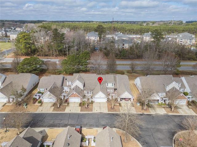 114 Lands End LN, Carrollton, VA 23314