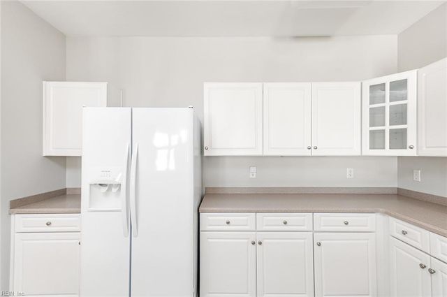 114 Lands End LN, Carrollton, VA 23314