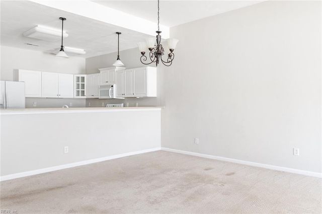 114 Lands End LN, Carrollton, VA 23314