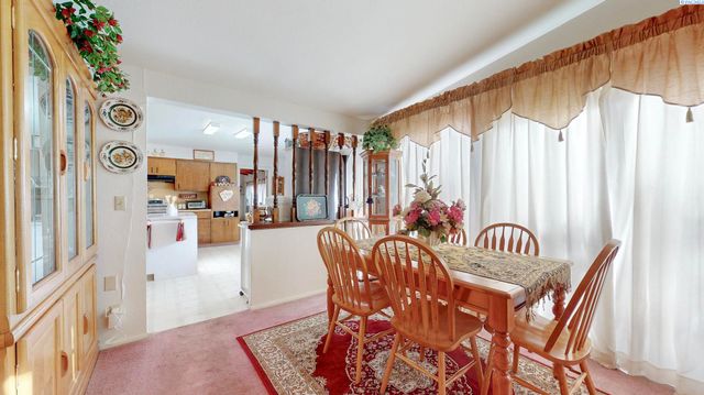 822 SE 12th Street, College Place, WA 99324