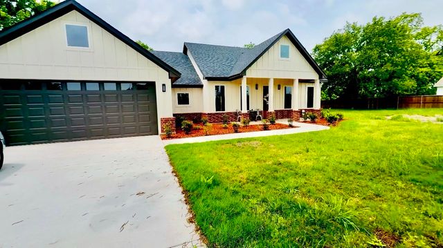 5288 County Road 2248, Greenville, TX 75402