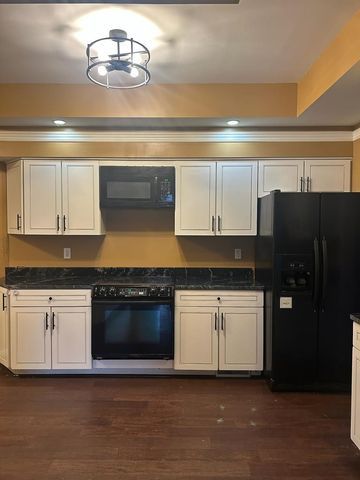 134 Coleman St, Big Sandy, TN 38221