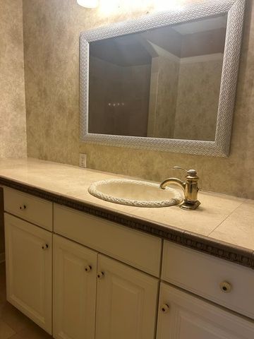 134 Coleman St, Big Sandy, TN 38221