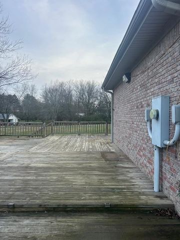 134 Coleman St, Big Sandy, TN 38221