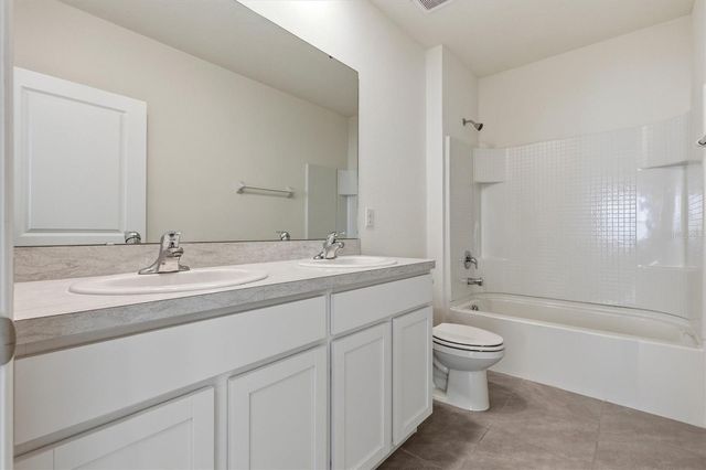 5764 HOLLINGWORTH TRAIL, Wesley Chapel, FL 33545