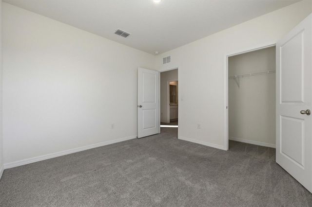 5764 HOLLINGWORTH TRAIL, Wesley Chapel, FL 33545